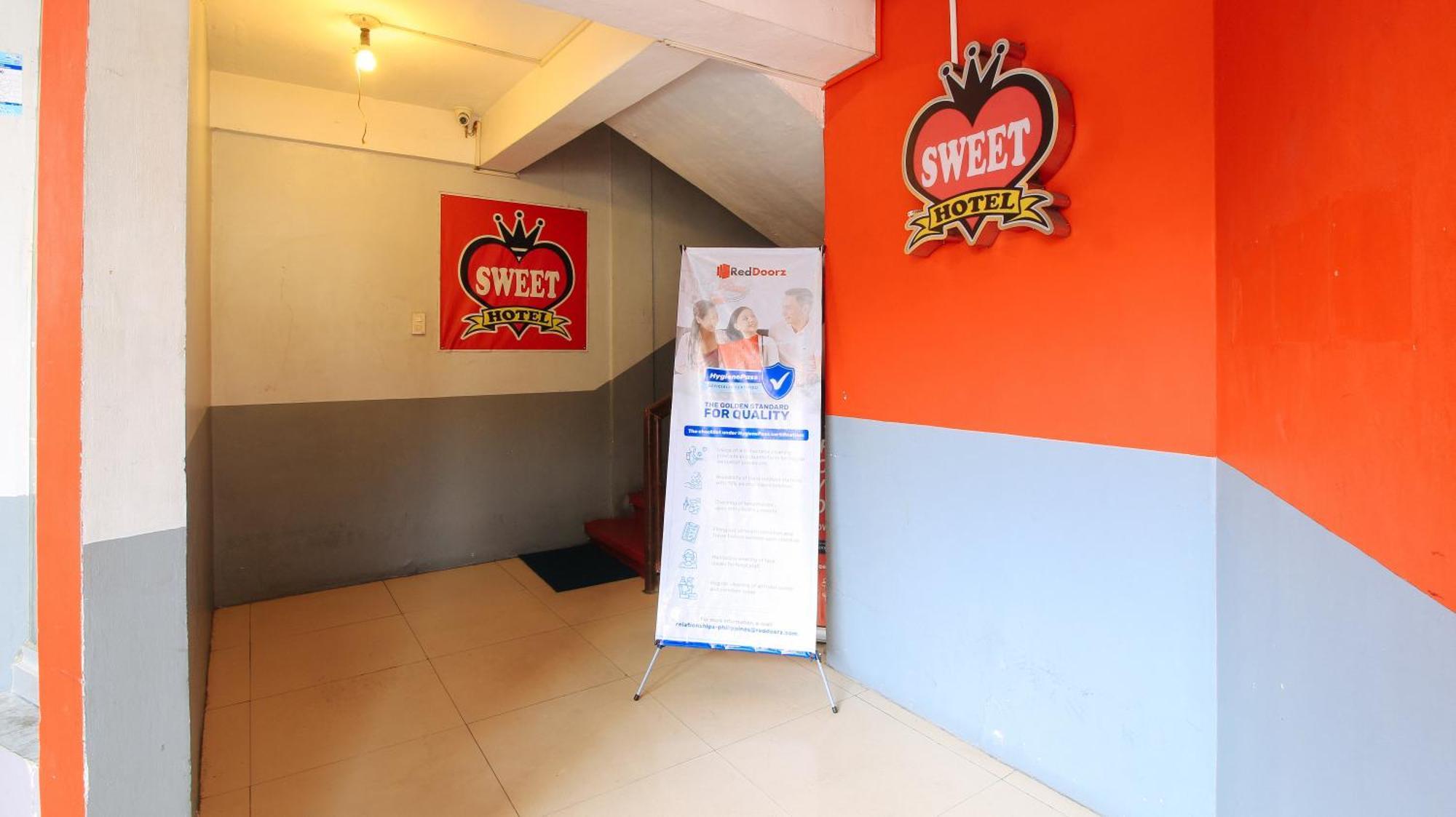 Reddoorz @ P Florentino Street Sampaloc Manila Exterior foto