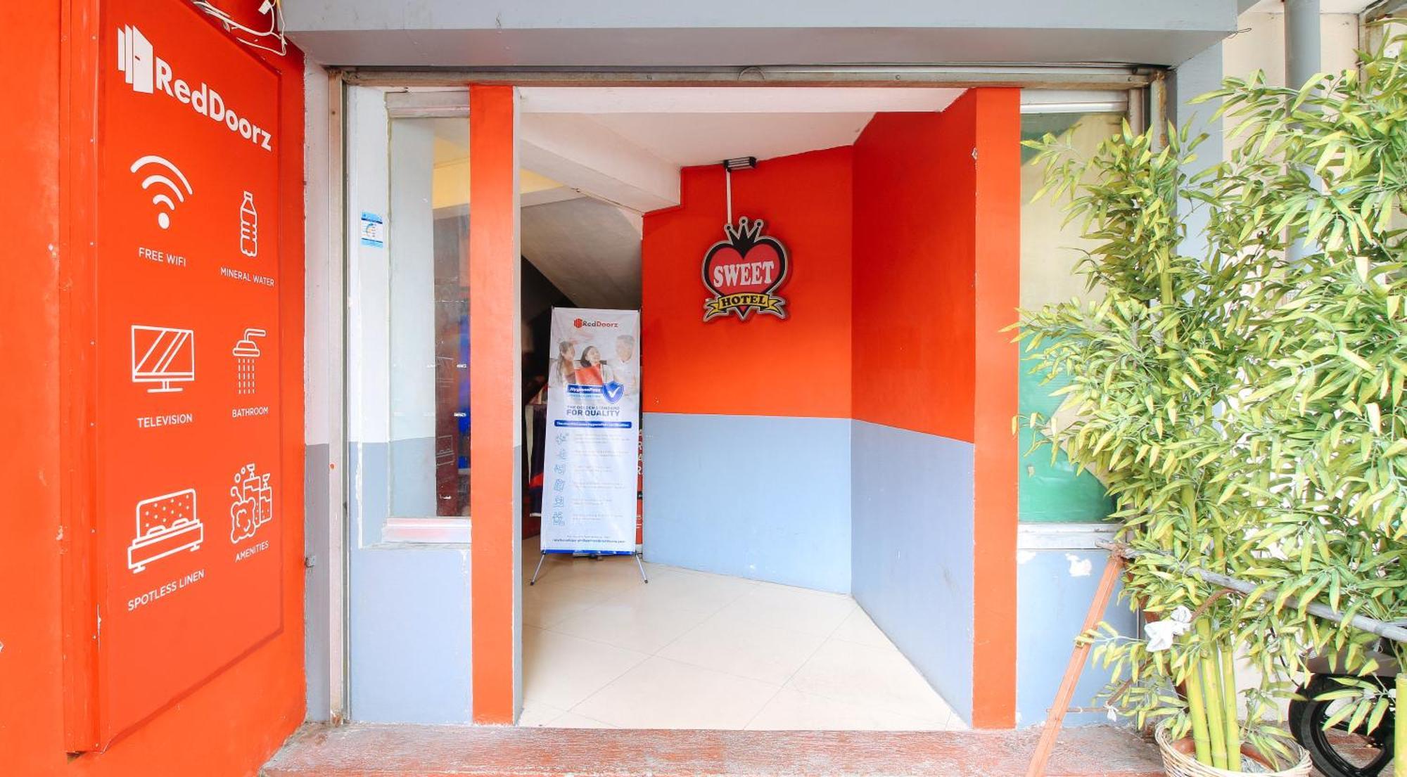 Reddoorz @ P Florentino Street Sampaloc Manila Exterior foto