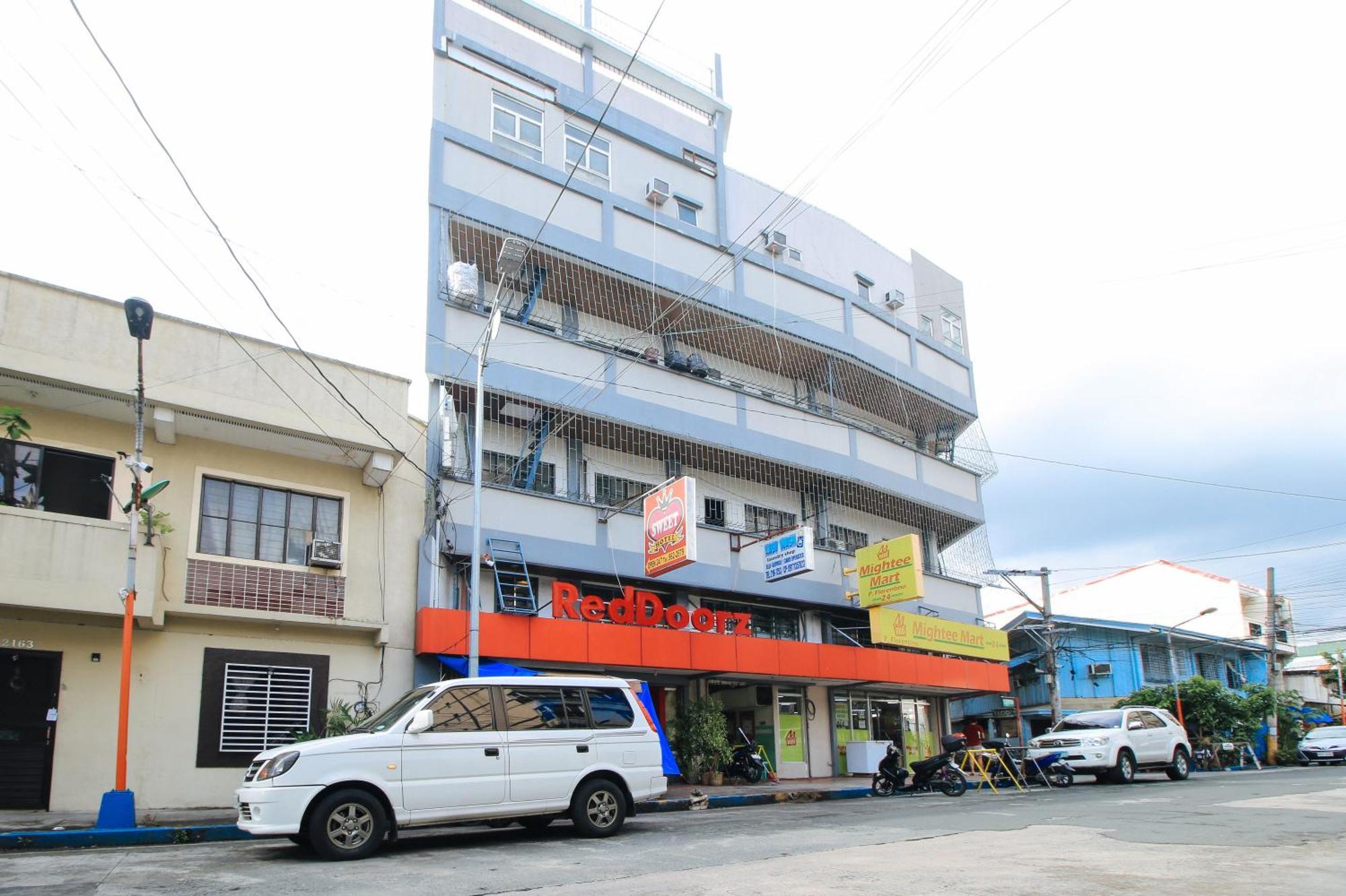 Reddoorz @ P Florentino Street Sampaloc Manila Exterior foto